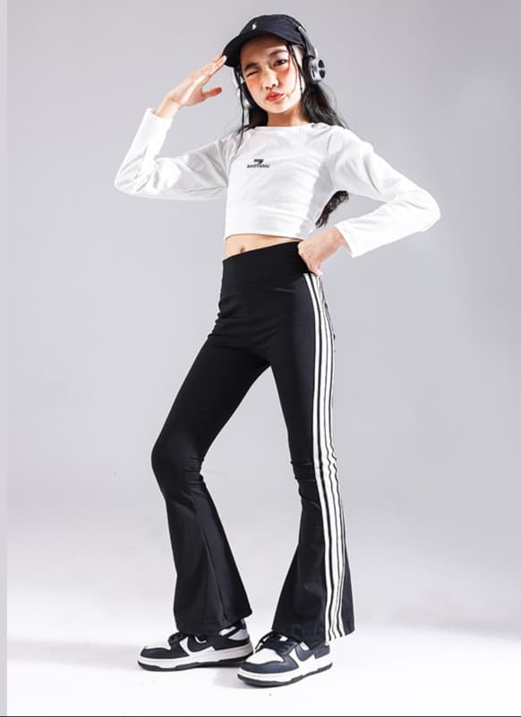 アイドル衣装 アイドル練習着 ストレッチセットアップ